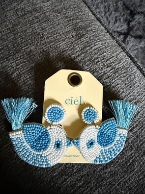 NWT Ciel Bluebird Beaded Earrings